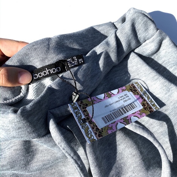 Boohoo - Brand New Grey Joggers - Picture 2 of 3